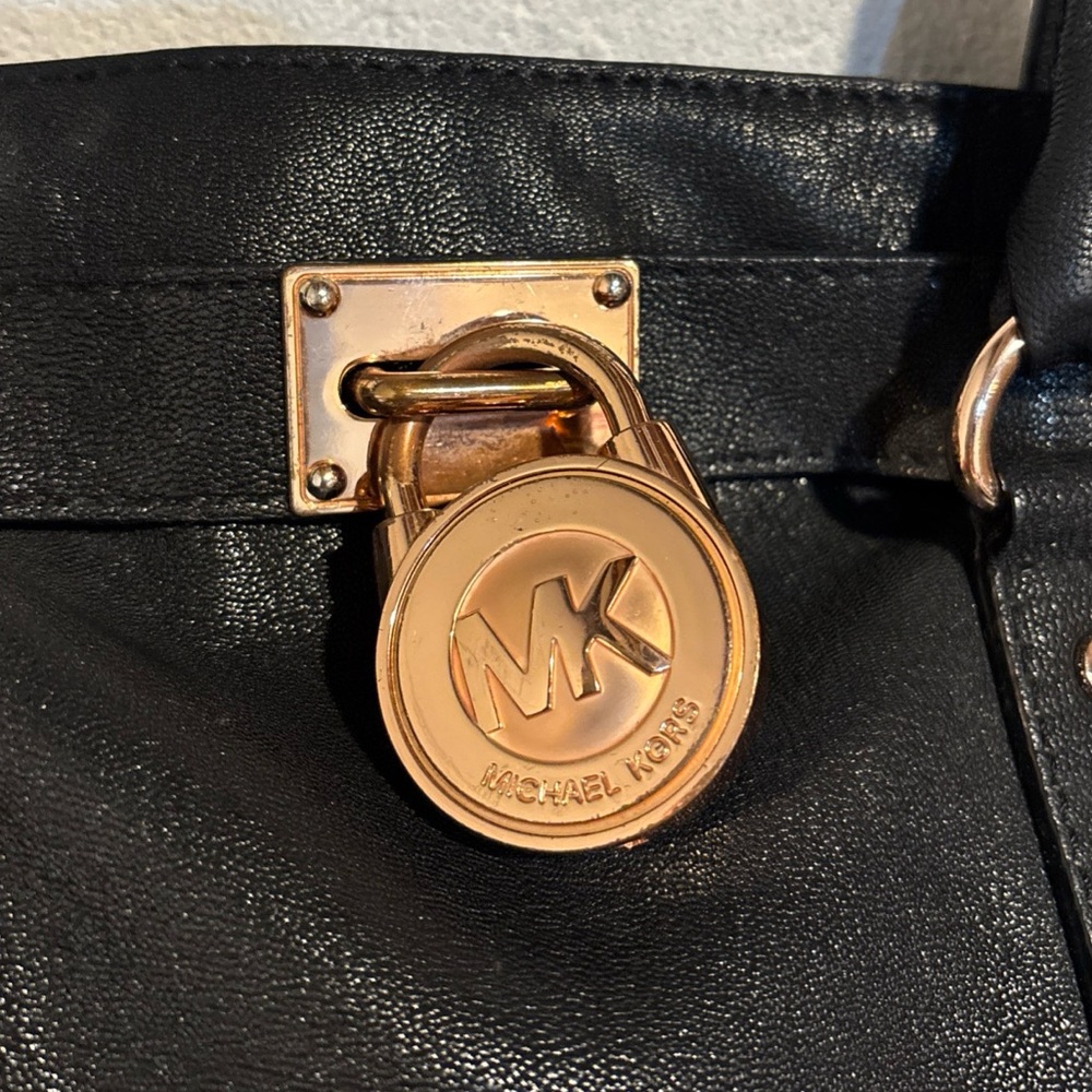Authentic Michael Kors Hamilton Satchel Black Leather Gold Hardware - Picture 2 of 12
